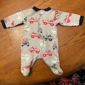 Truck pattern onesie blue/red brand garanimals